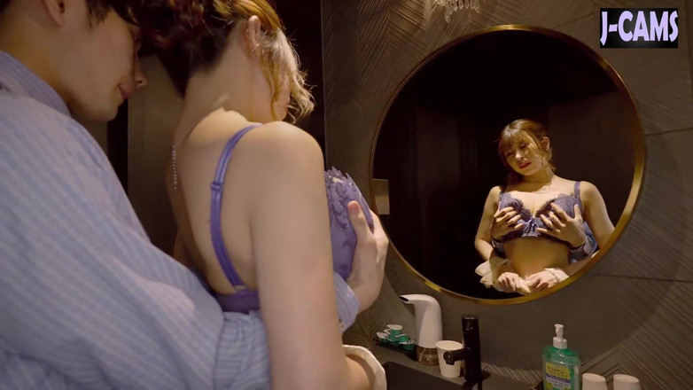 J-Cams: Dragão Vermelho. Miu Arioka em Êxtase de Fogo. - 1