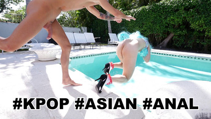 Nicheparade: 利基游行 - 韩国淫娃milcah Halili带来了她的大假阳具,她不怕用它