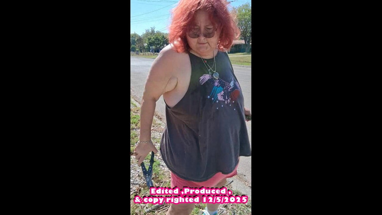 BBW nurse Vicki adventures with friends: 정원에서 땀을 흘리는 간호사 비키