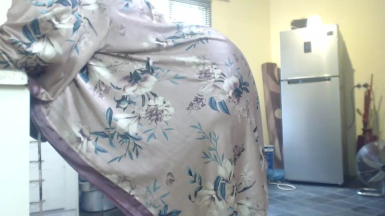 Legendary Booty Overdose: Cewek semok kulit hitam lagi asik muasin memeknya pakai lingerie