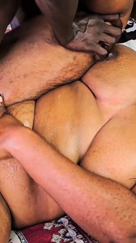 Pejantan amatir 76 tahun dientot kontol hitam besar 14 inci