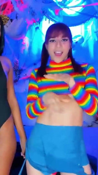 Muie lesbiană cu gemete