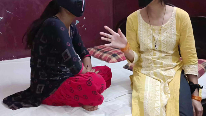 HousewifeGeeta: Kouření ptáka a šukání obou bojujících manželek! Desi trojka porno V...