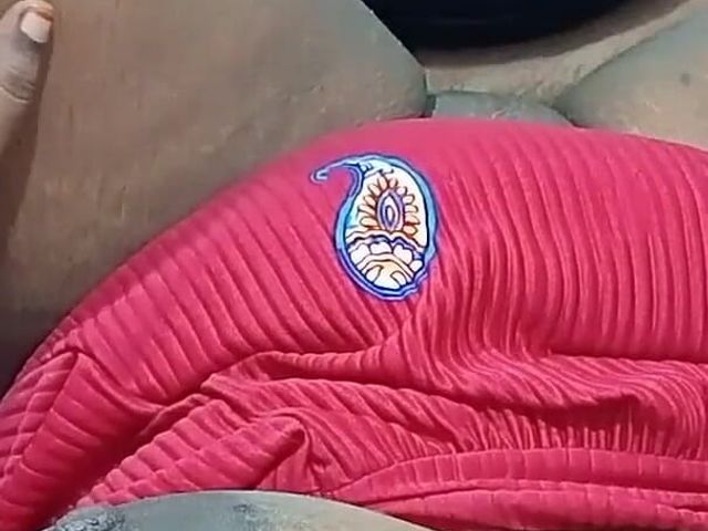 Tamil Wife Spreads Leg Fingerings Hard Fucking Riding on Top (Veni hot)
