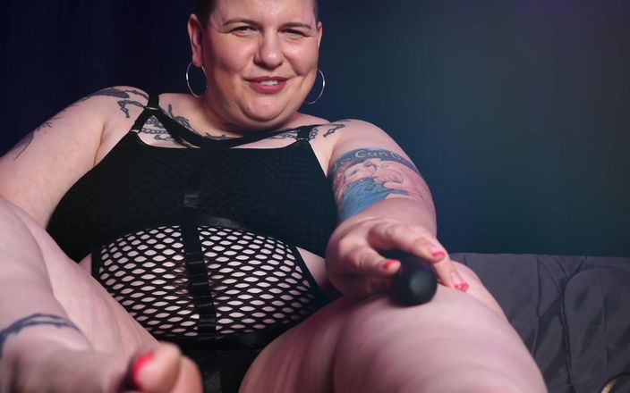 Miss quinn Cater: 미스 퀸 자위하고 그녀의 발가락 컬을 보고