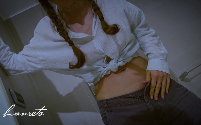 Lanreta: Hiss đáng xấu hổ. Dây kéo bị hỏng