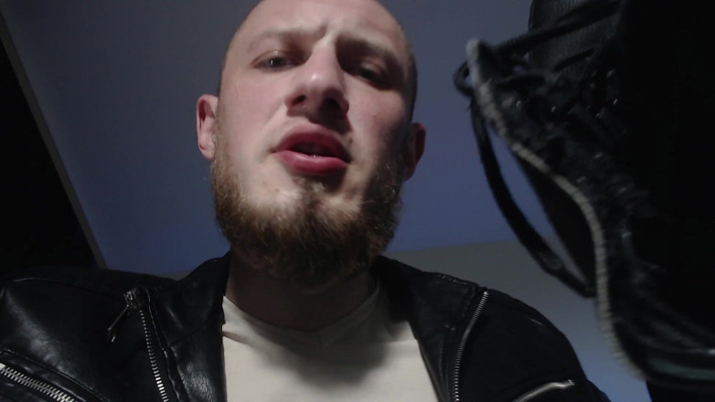 Hunky time: Leren Alfa Domineert En Vernedert