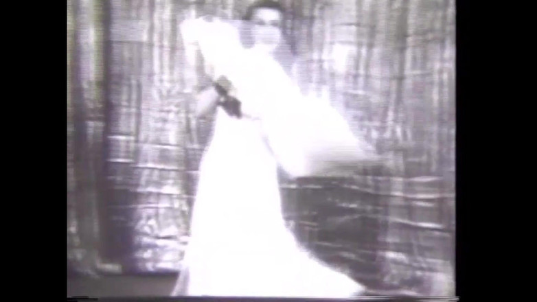 The Unforgettable: Dancing si svléká oblečení