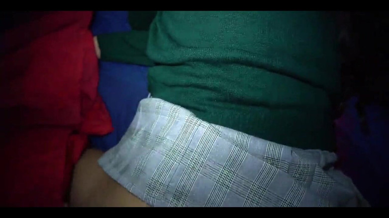 Anny Kitty: Roztomilá studentka zažije svůj první anální sex a skončí zničeným...