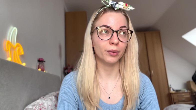 Goddess_Bella_Rae: Je l’ai vidé de 5329 $ et un nouveau sac ysl ! (histoire de...