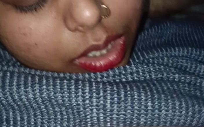 Poojakabir: Madrastra hijastro folla en videos