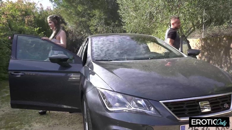 ONLYFREAKSX: Wakacyjny Flirt Nieskrępowany Kurwa Na Plaży