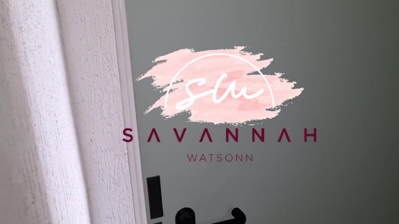Savannah Watson: Schwangere Frau hat kurzen Sex mit ihrer Nachbarin auf der...