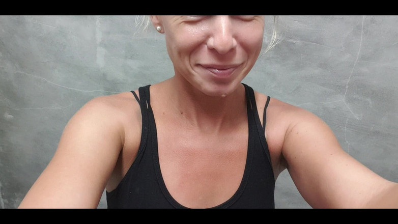 MissAnja_FH: Nieuwe openbare toilet plassen compilatie