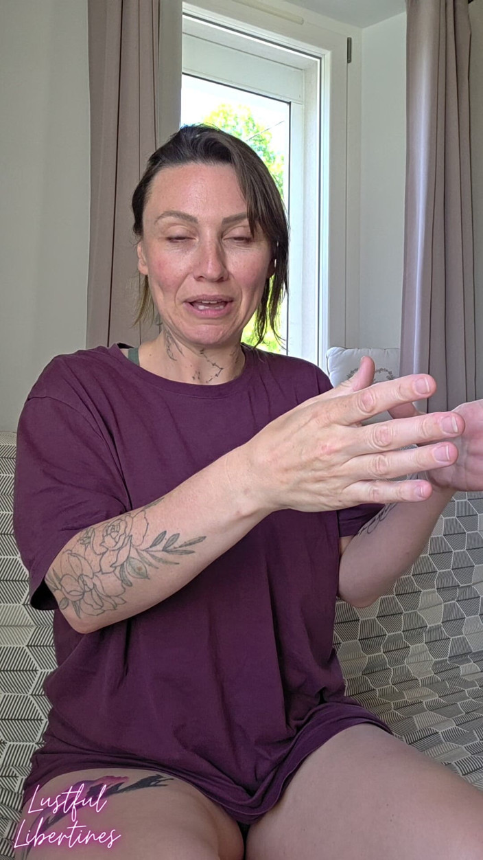Lustful Libertines: Rozmowa Z Poduszką - Nasza Obietnica Dla Ciebie