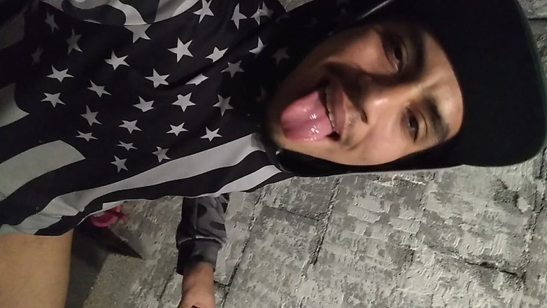 AlexAlejandro13: Pria Seksi Di Kamar Mandi Rumahku