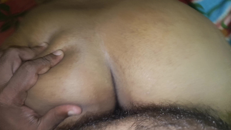 Apple baby: 家庭主妇狗式性爱