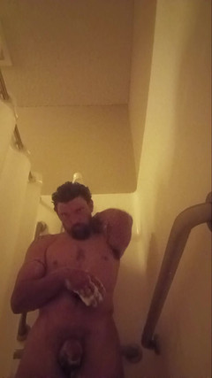 Cumming4tipz: Shower Time B4
