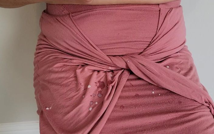 Annabelle Rogers: Isteri menyusu yang malu membocorkan susu