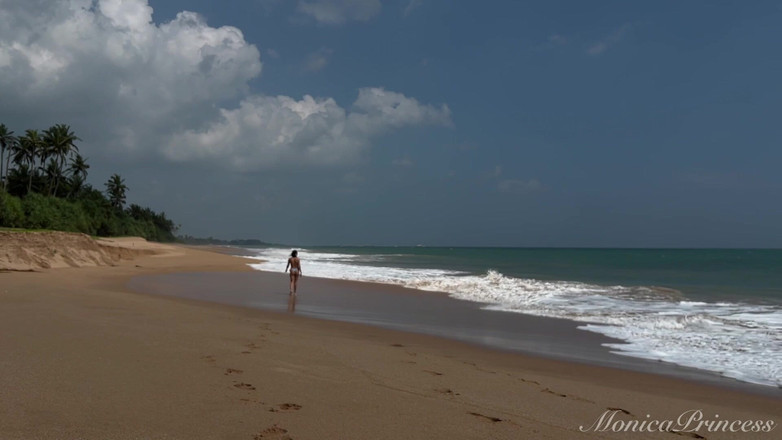 Princess Monica: Oben ohne am strand, muschi fingern, nacktheit im freien