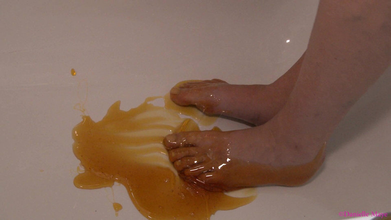Danielle Maye: Sticky Toes