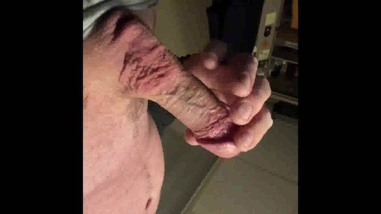 Tatted Daddy: 자위하고 사정