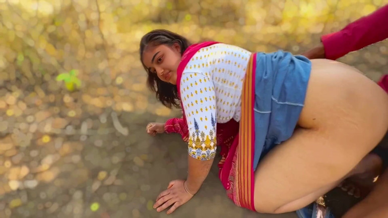 Your_aisha: bhaartiy desi ganv ki larki aautdor chudaee vaayaral ememes vidiyo,...