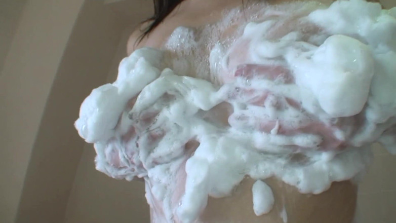 Asian Mature Climax: Conversation sympa et bonne baise dans la salle de bain