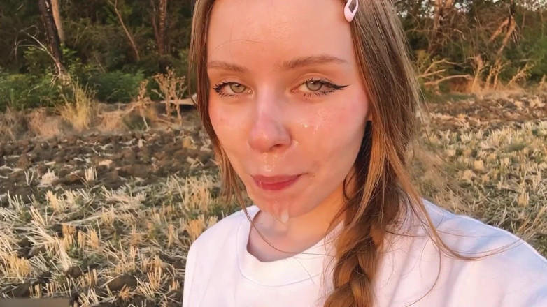 Yuiwoo: Gentle Blowjob at Sunset From a Beautiful Russian Redhead