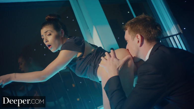 Deeper: Profunde. Brooklyn face sex anal dur cu partenerul de dans