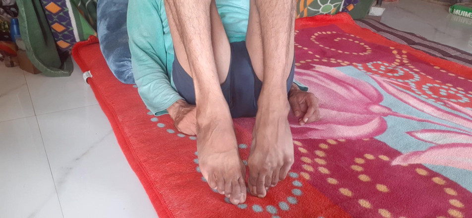 Che: Les pieds de mon mec à baiser sexy, gros pieds