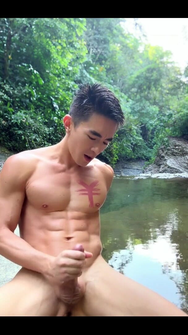 Cody Seiya: Mendaki Air Terjun Persendirian