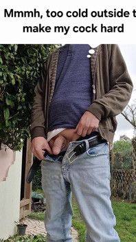 Trying to Get Hard on a Cold Winter's Day Until I Eventually Succeed and Cum