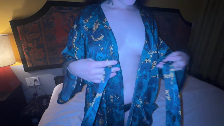 LuchCrush: Eu fodi minha meia-irmã lésbica raw: sessão de puta