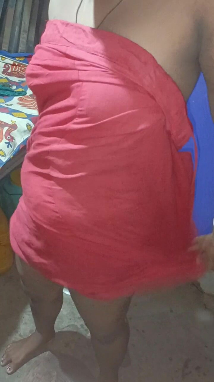 Monika Bhabhi: 如果你想观看嫂子的性爱视频，那就关注