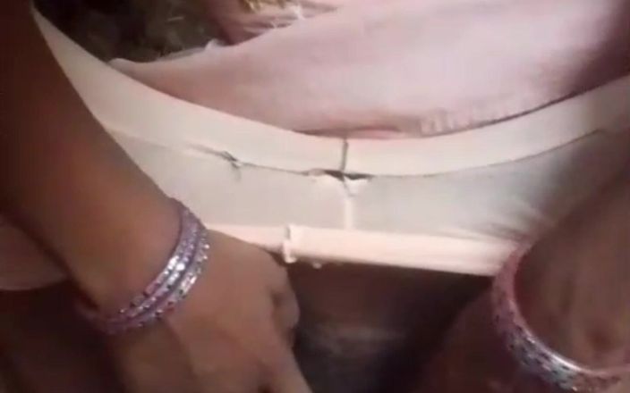 RJ NISHA: Dorf, desi bhabhi bhabhis muschi squirtet