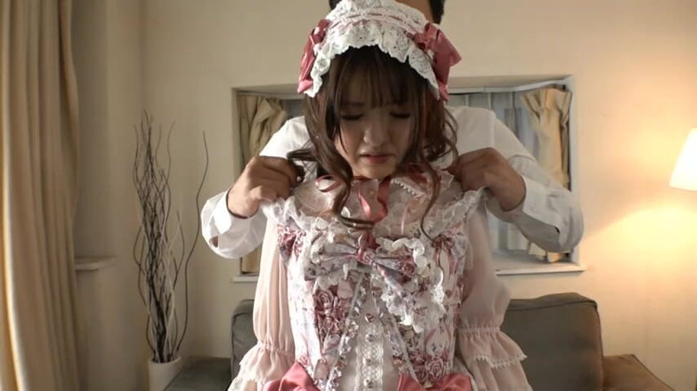 CherryBONBON: Seorang lelaki matang dengan si cantik gothic