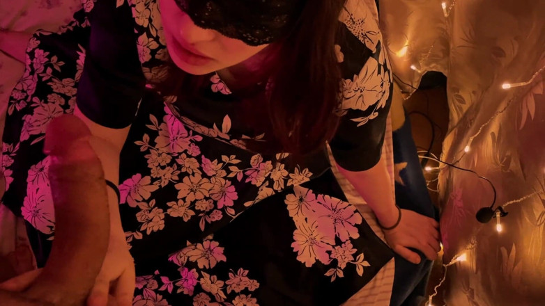 Vaisiti7: Blowjob Tahun Baru Percutian Daripada Seorang Wanita Cantik Dalam Pepek...