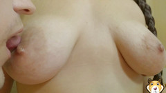 Nipple Stock: Hra na bradavky a perfektní velká přírodní prsa