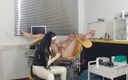 Rubber &amp; Clinic Studio - 1ATOYS: Een pervers anaal examen