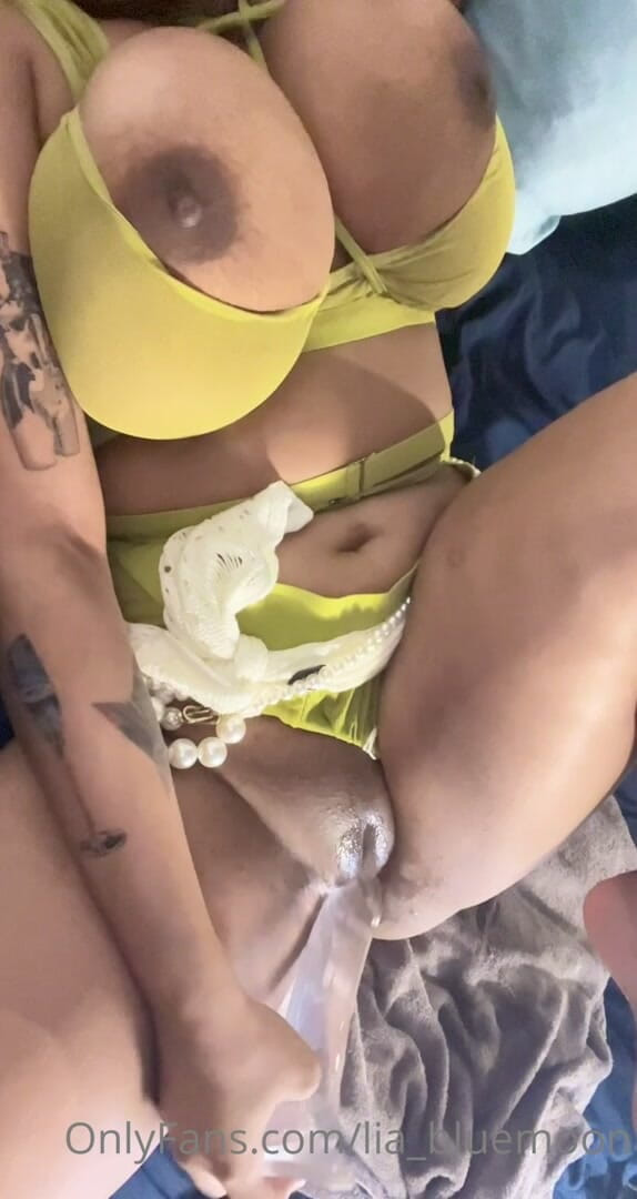 Sexyhot: I’m Supposed to Be Unpacking but I Got Horny First...