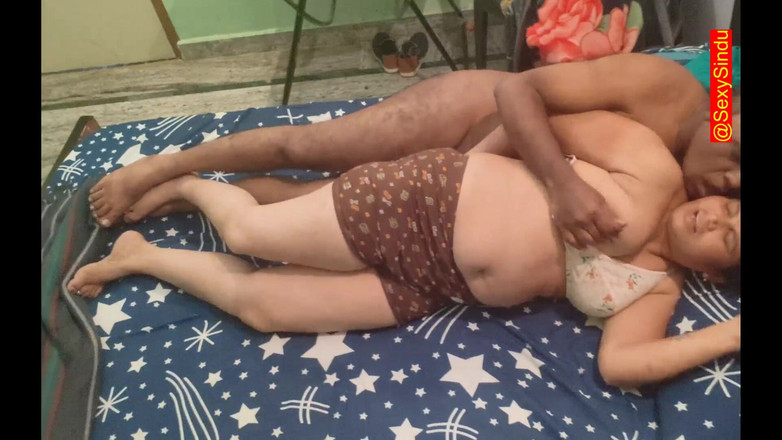 Sexy sindu: Une chaudasse mariée se fait baiser par son copain