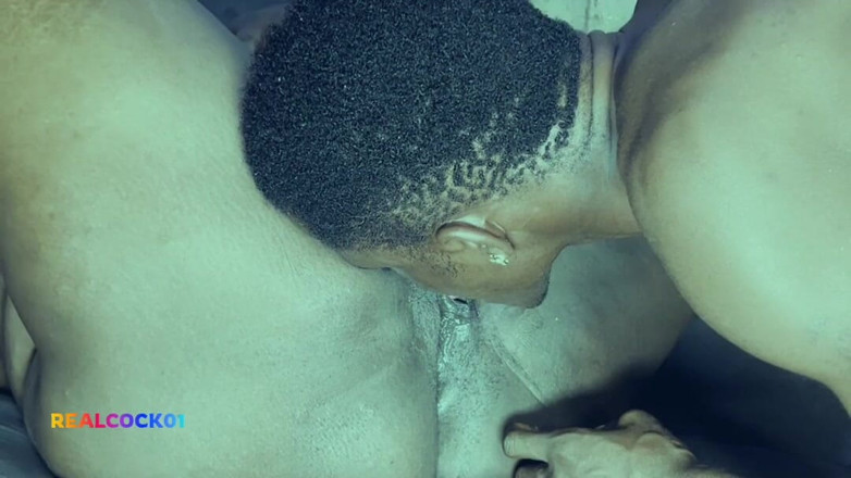 Realcock: Est-ce Qu’il Vient De Baiser Sa Mère Grande Sœur? Mais...