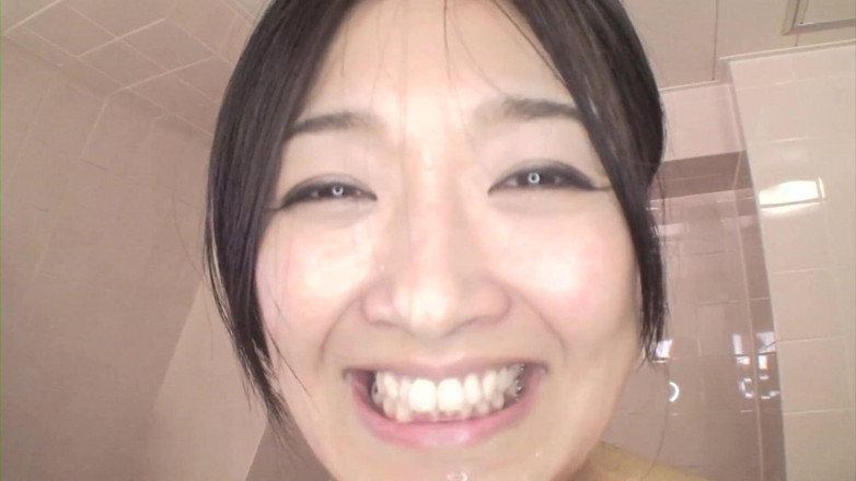 Japan Lust: Ayaka gets a nice facial