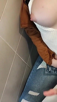Pompino Rischiato Nel Bagno Dell'università Con Il Mio Professore!