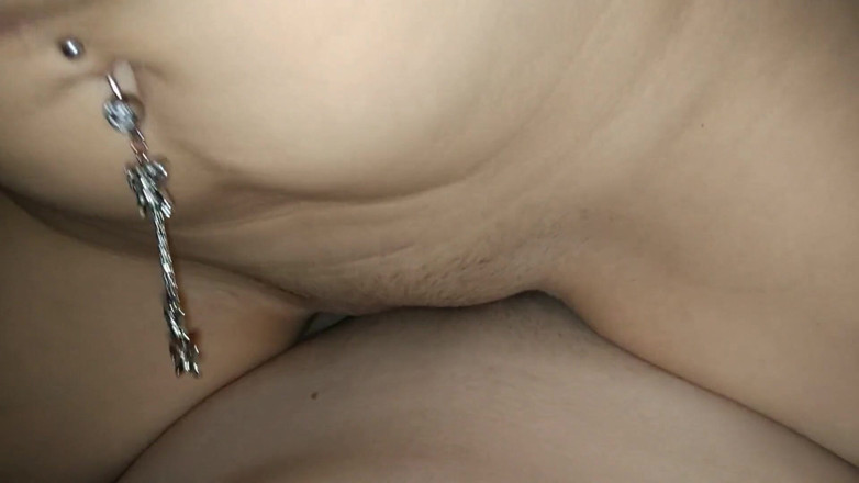 Creamy Danielle: Danielle la crémeuse chevauche une bite le matin