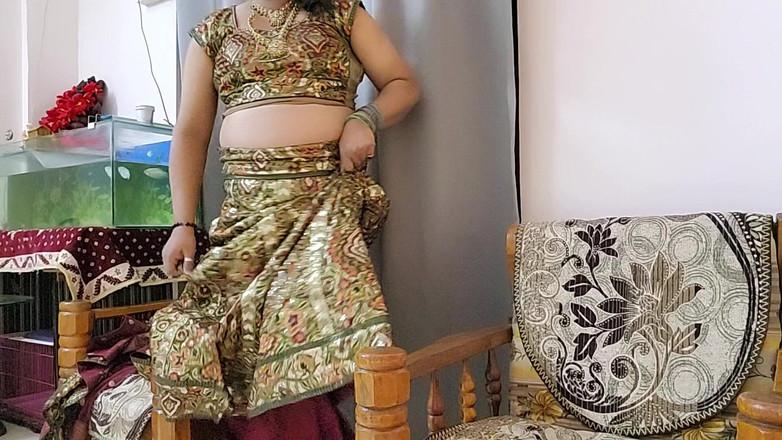 Indiansissychubby: Wanita cantik dengan kain sperma