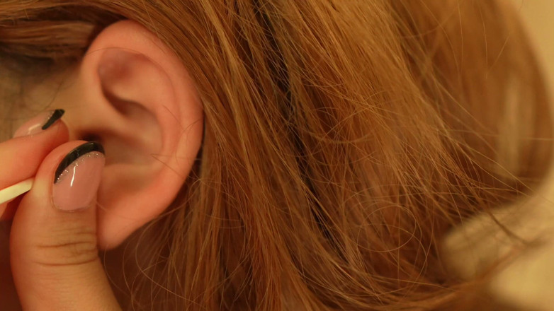 AmayaMori: I Clean My Ears with a Cotton Swab and Show...