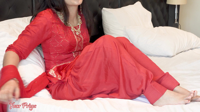 Your Priya: 彼女の婚約前のロマンチックなホットセックス