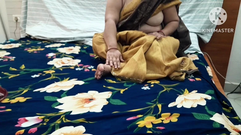 Salmaan001: Sexy Hot Masi Wants to Hardcore in Hindi